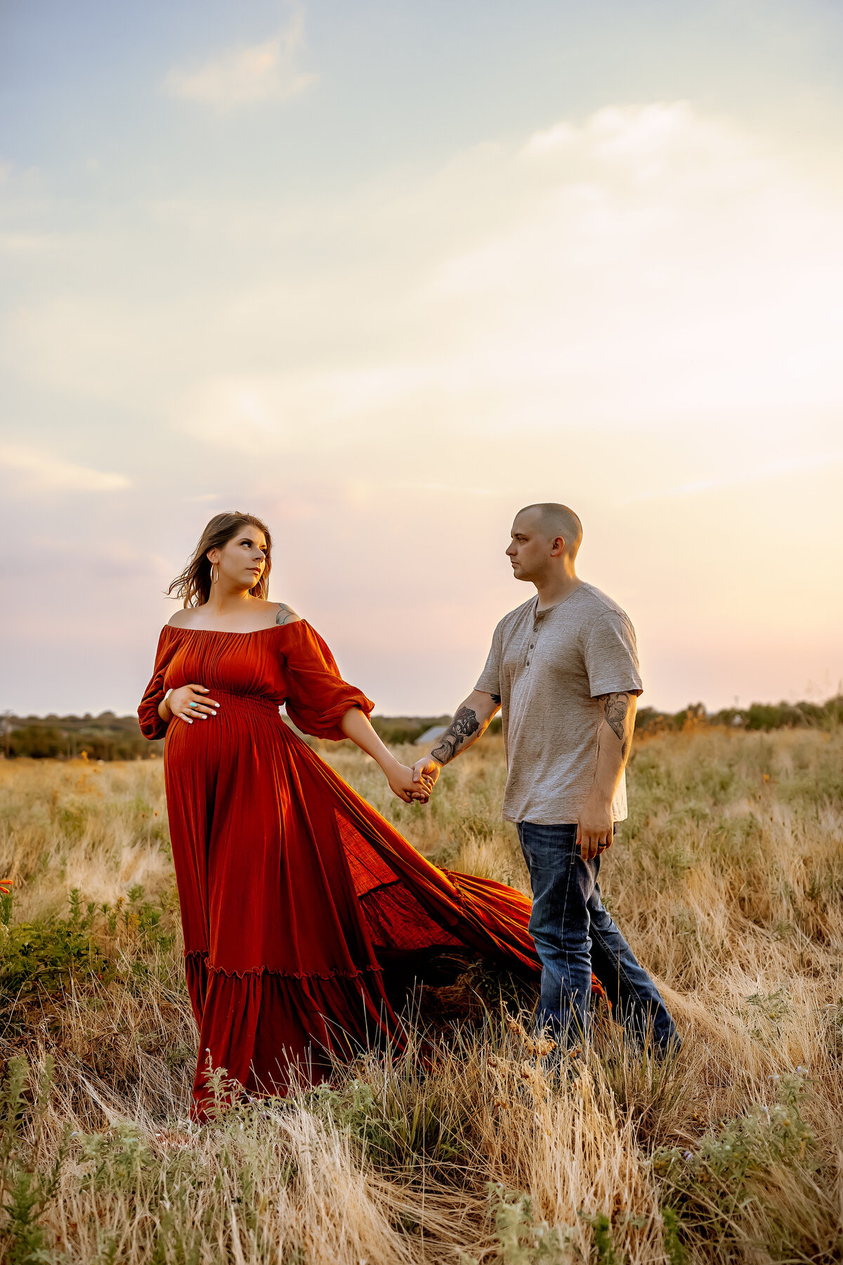 Affordable maternity session in Crowley, Texas | Crowley, Texas Family and Newborn Photographer