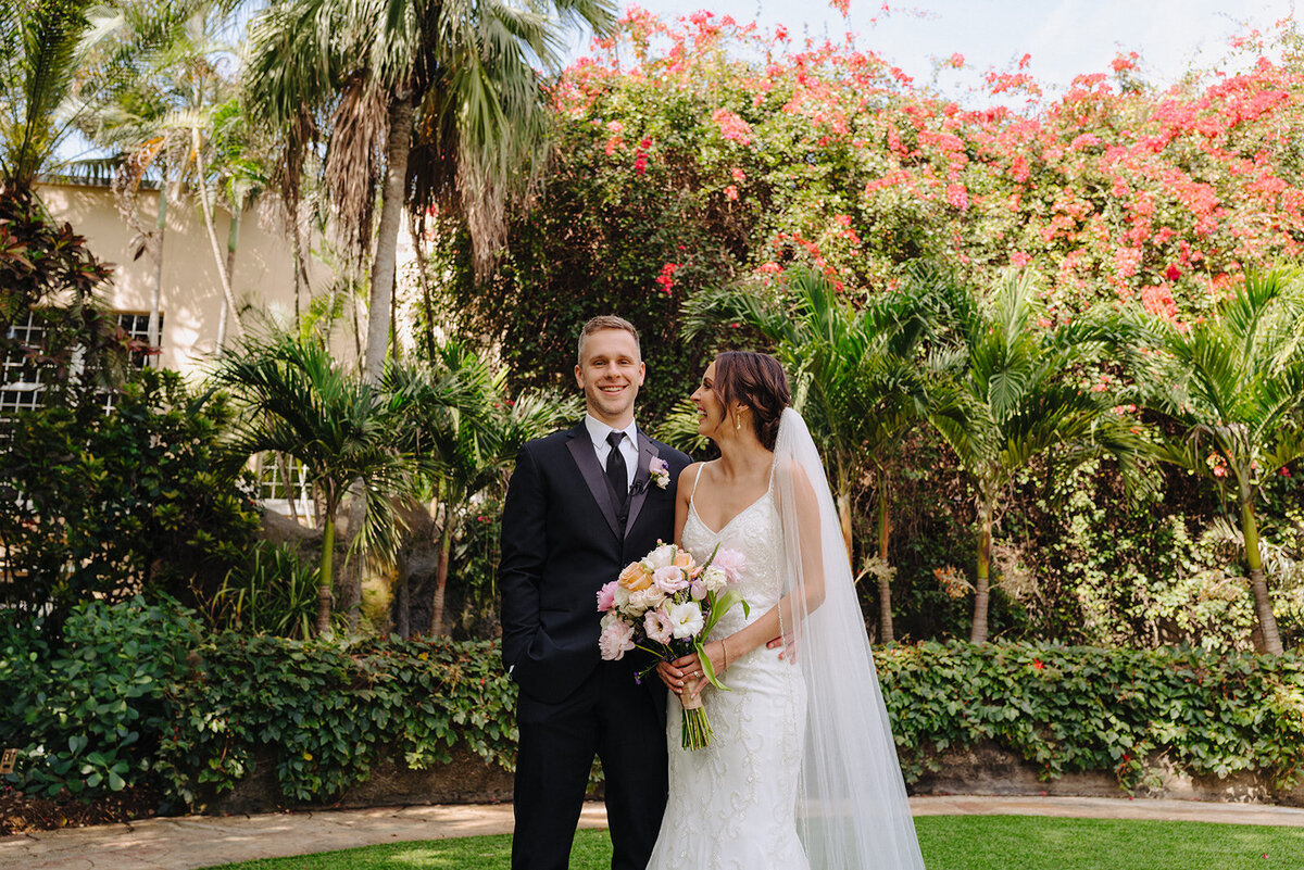 mcneile-photo-sunken-gardens-elopement-chantilly-chic-celebrations-16