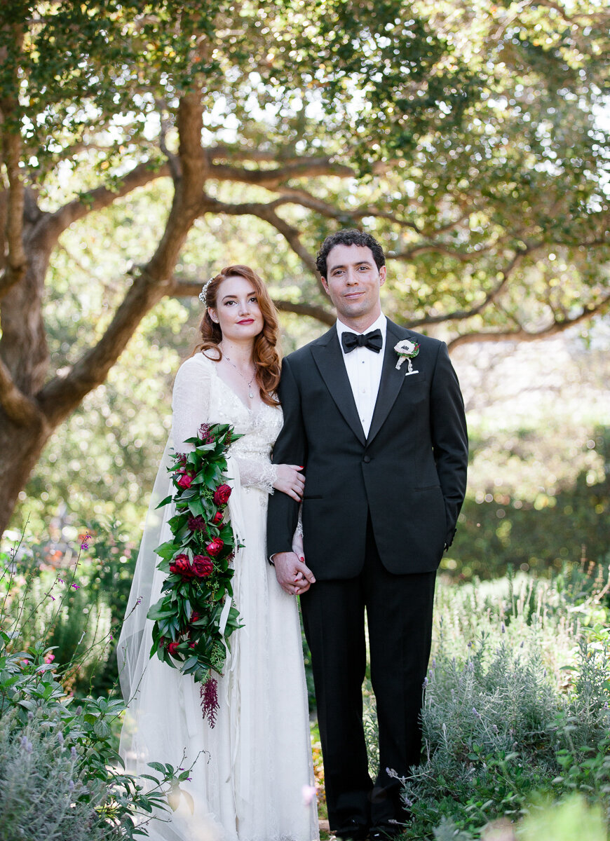 San-Ysidro-ranch-wedding-red-floral-inspiration-thedejaureguis-0058