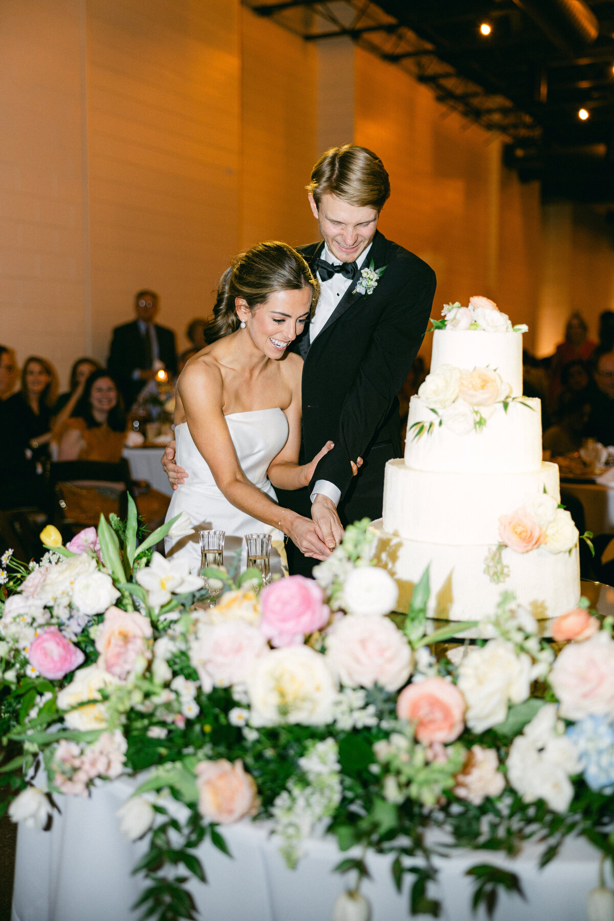 Katherine Horton Photography Christin & Lee Wedding Day Katherine's Favorites 259