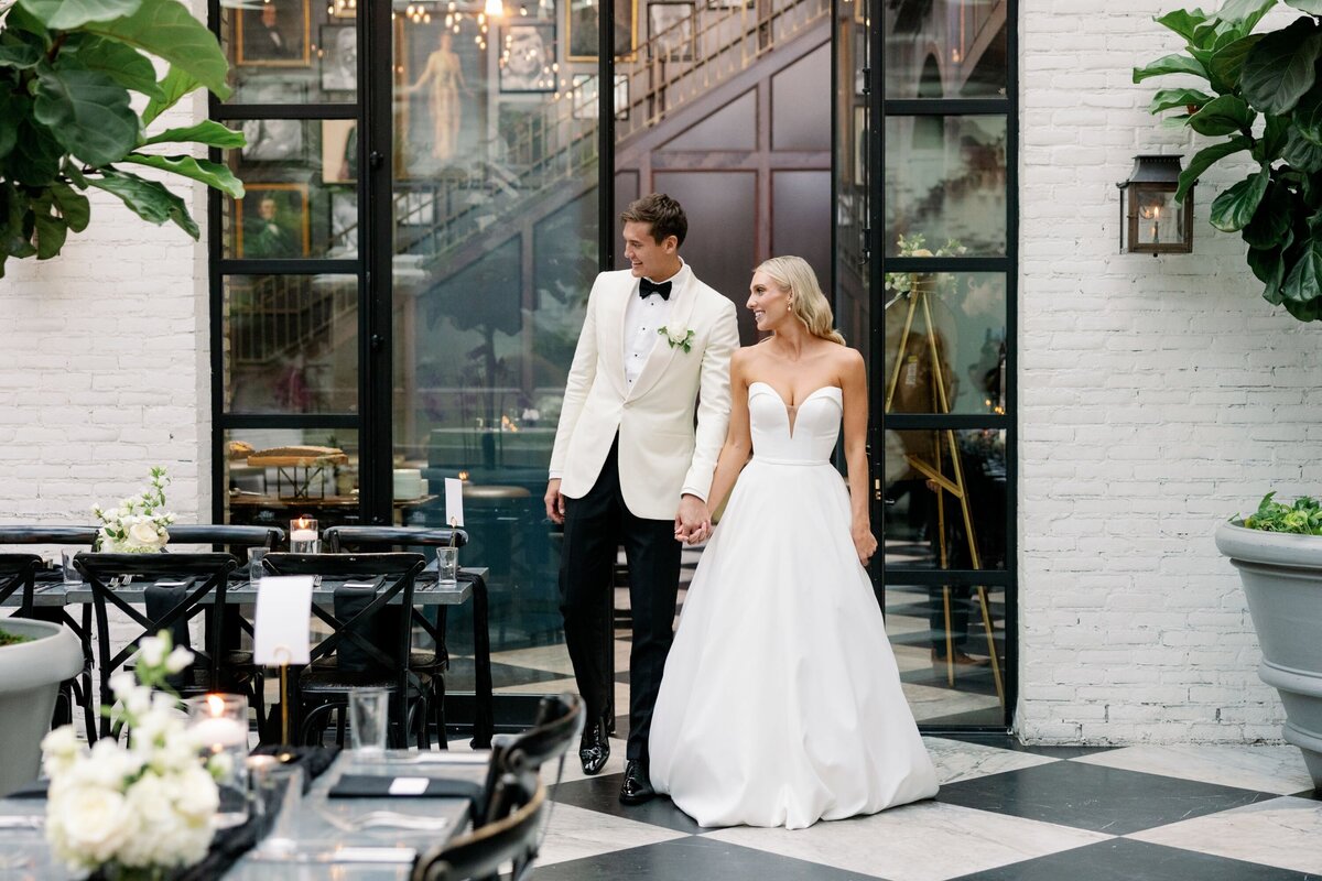 brittany-pannebaker-tampa-florida-destination-wedding-photographer-wedding-chandler-and-cole-tampa-harborside-chapel-520