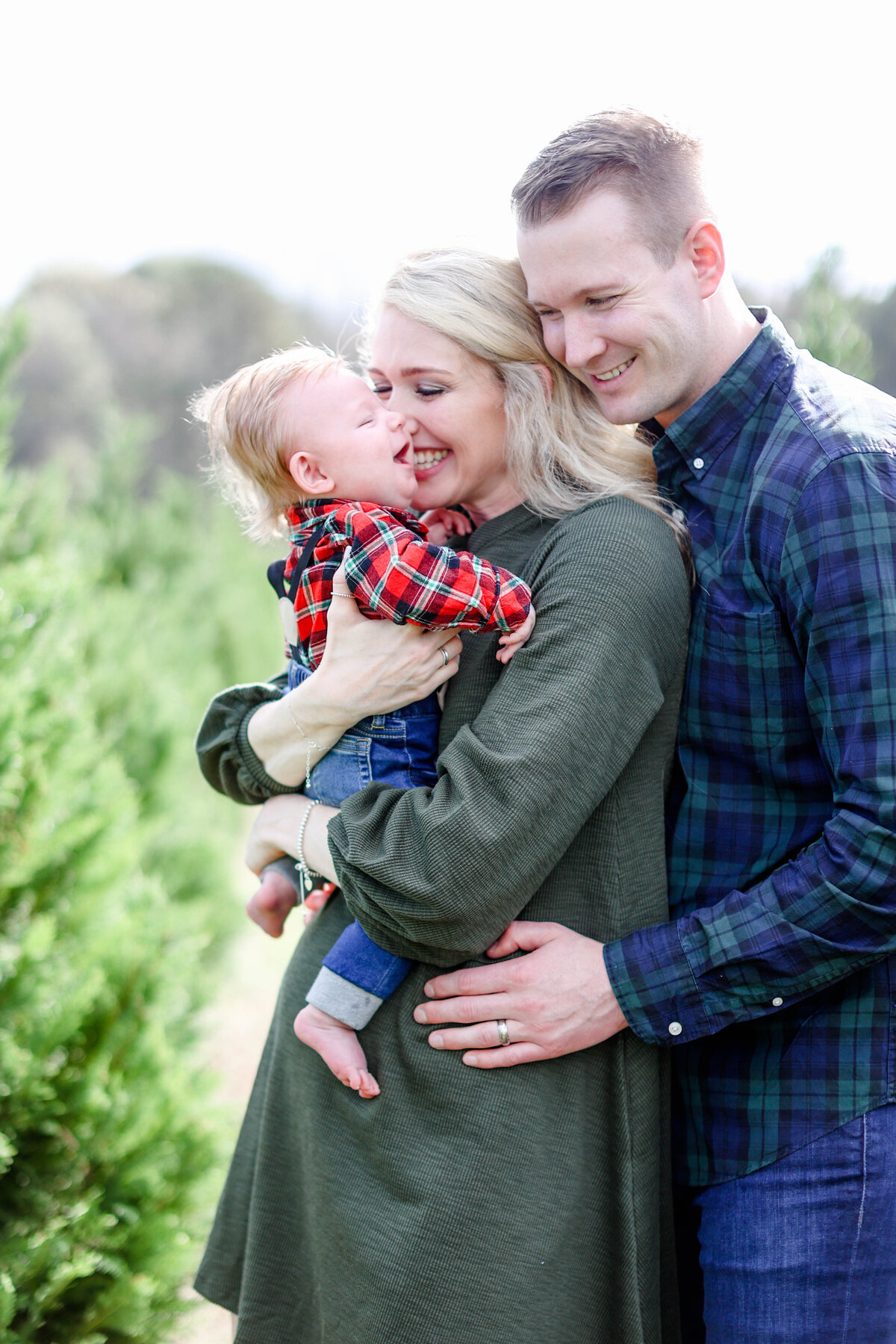 ChristmasTreeFarmMiniSessionGreenvilleSC-Kiara16