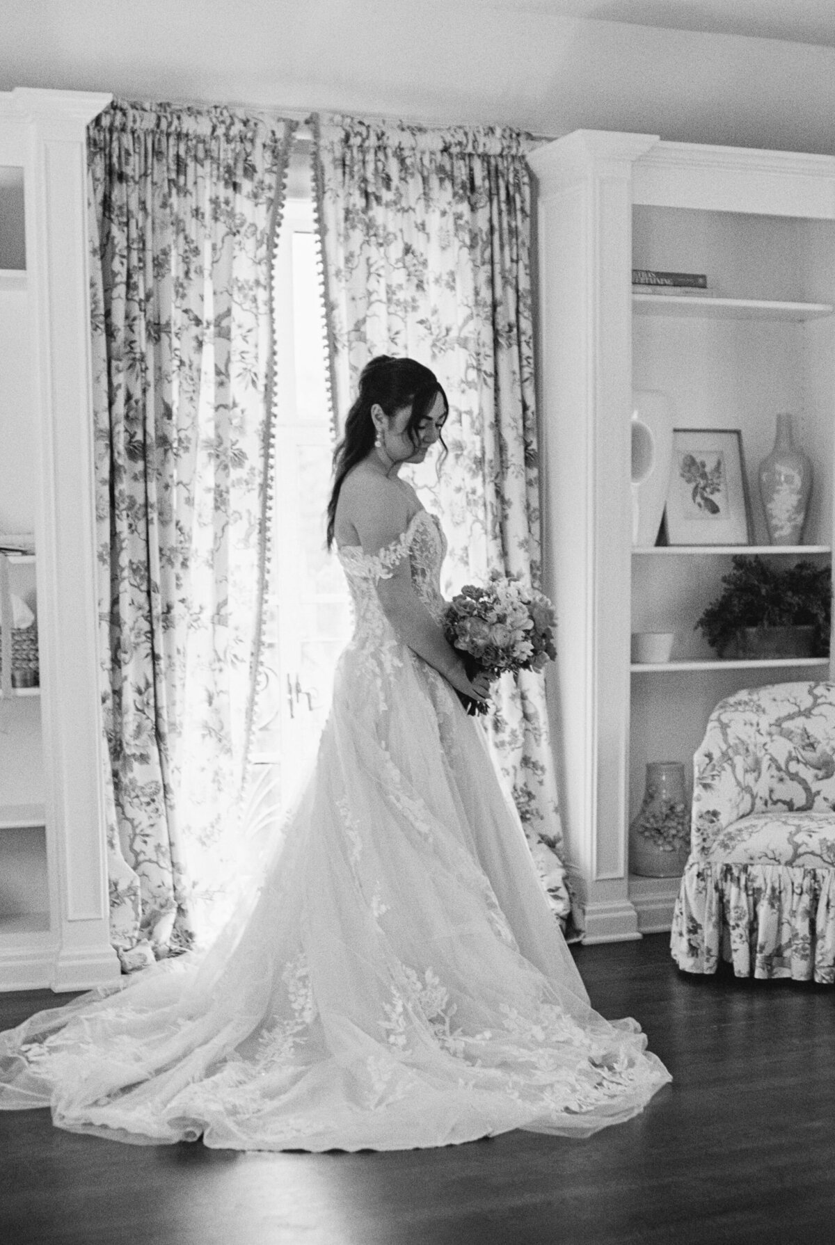 Maria + Grant + Truvision Studios 200