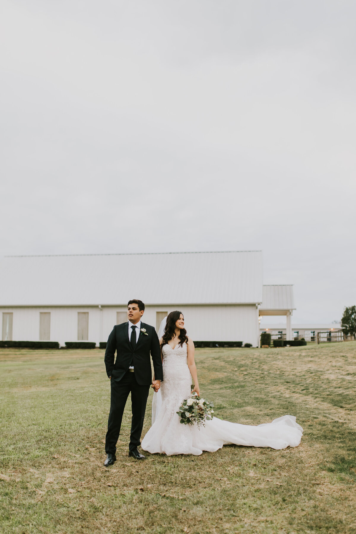 outdoor wedding photos in texas