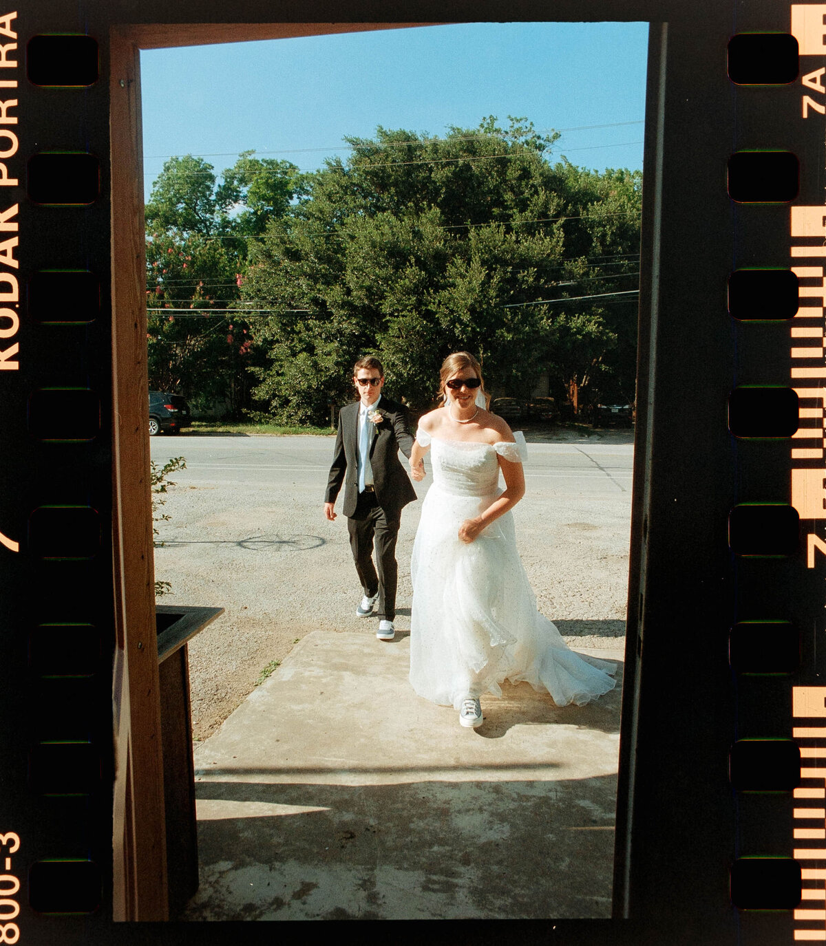 Brooke&PerronWeddingPhotos_HomeScans_AustinWeddingPhotographer_HereafterFilms-31