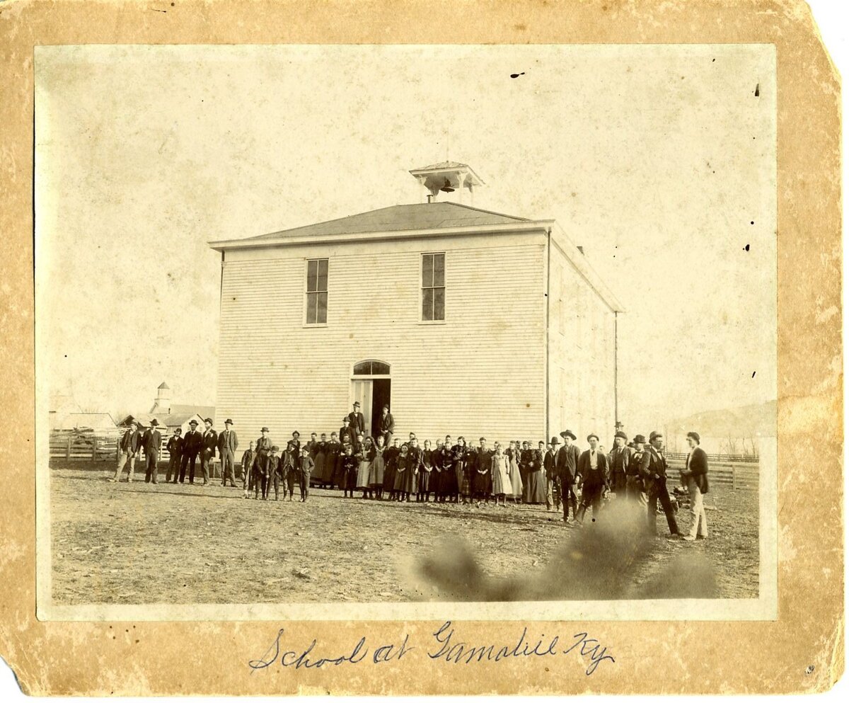 8. School at Gamaliel, Ky.
