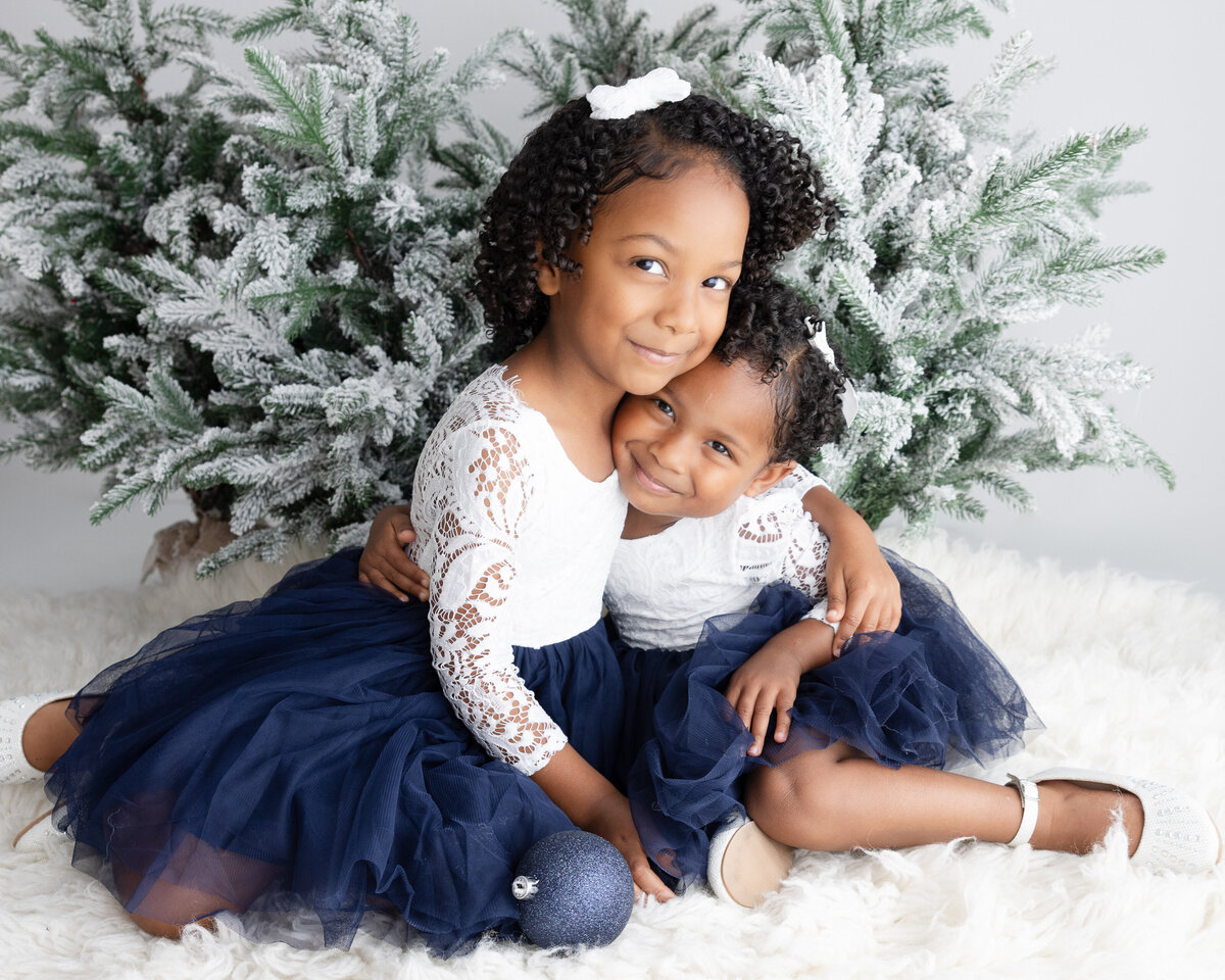 sisters-christmas-cayman