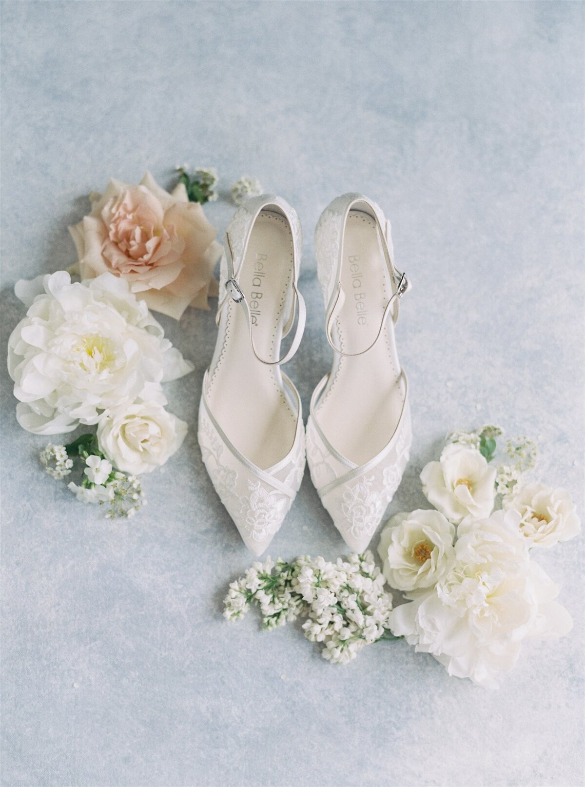 Kate-Murtaugh-Events-wedding-planner-Newport-RI-bridal-lace-shoes