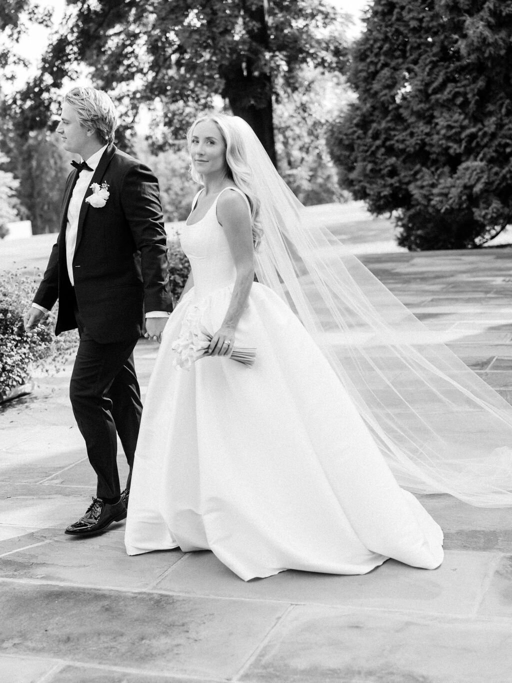 NikkiSanterre_EastCoastLuxuryWeddingPhotographer_WilmingtonWeddingSocialGracesEvents_Emma&Andy-129