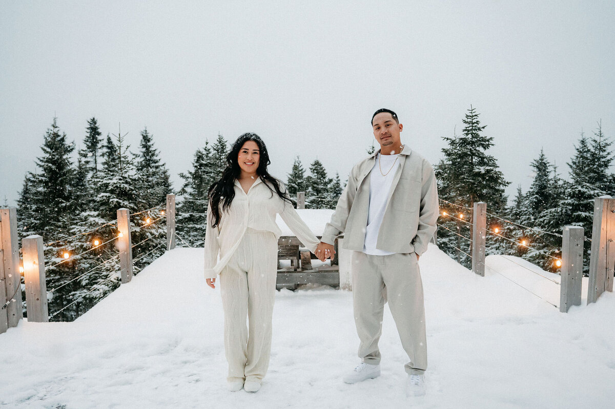 S-R_Winter-Elopement-Quebec-194