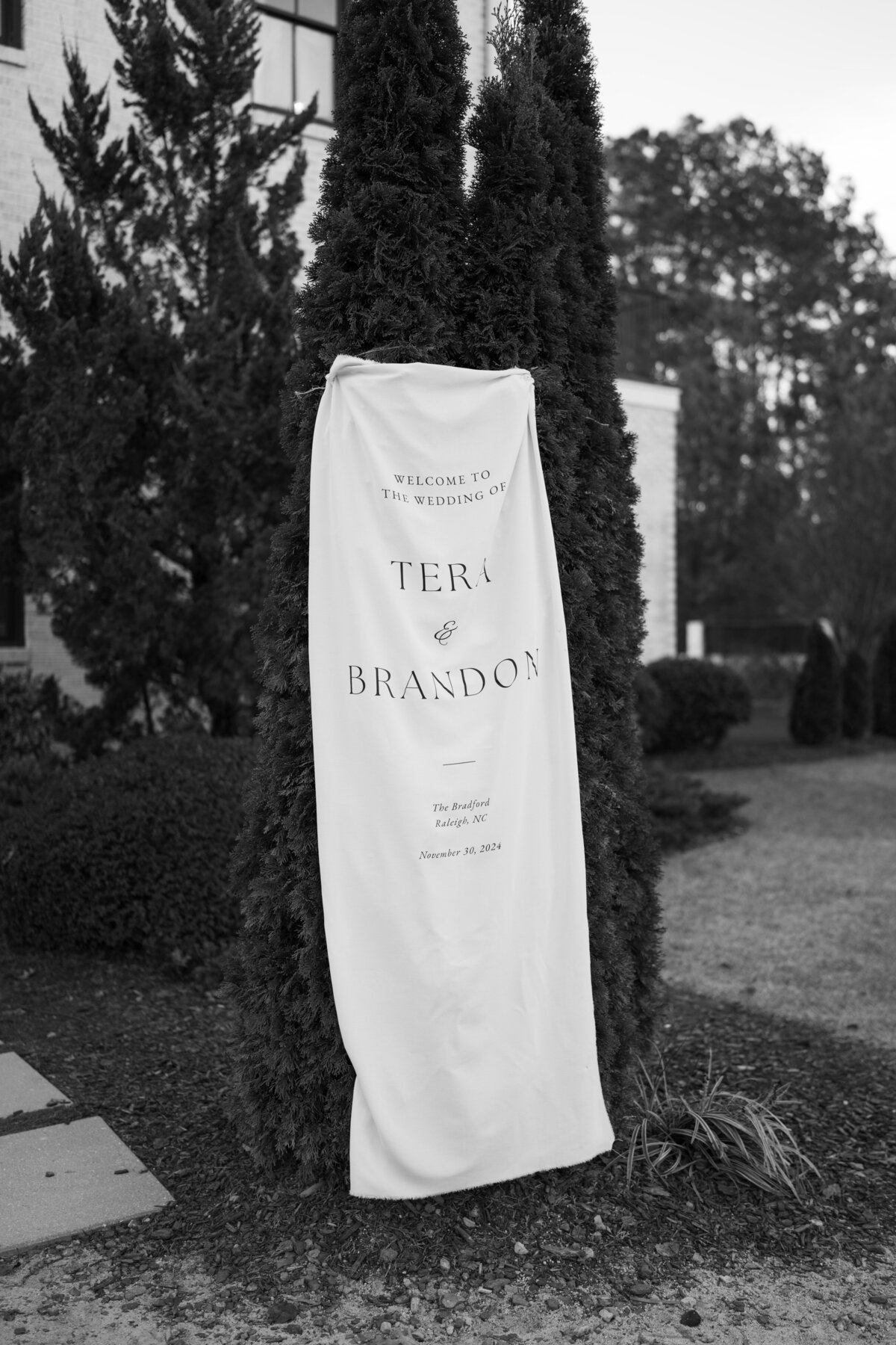 MORELOVEPHOTOGRAPHY_PORTRAITS_BRADFORDWEDDING-262