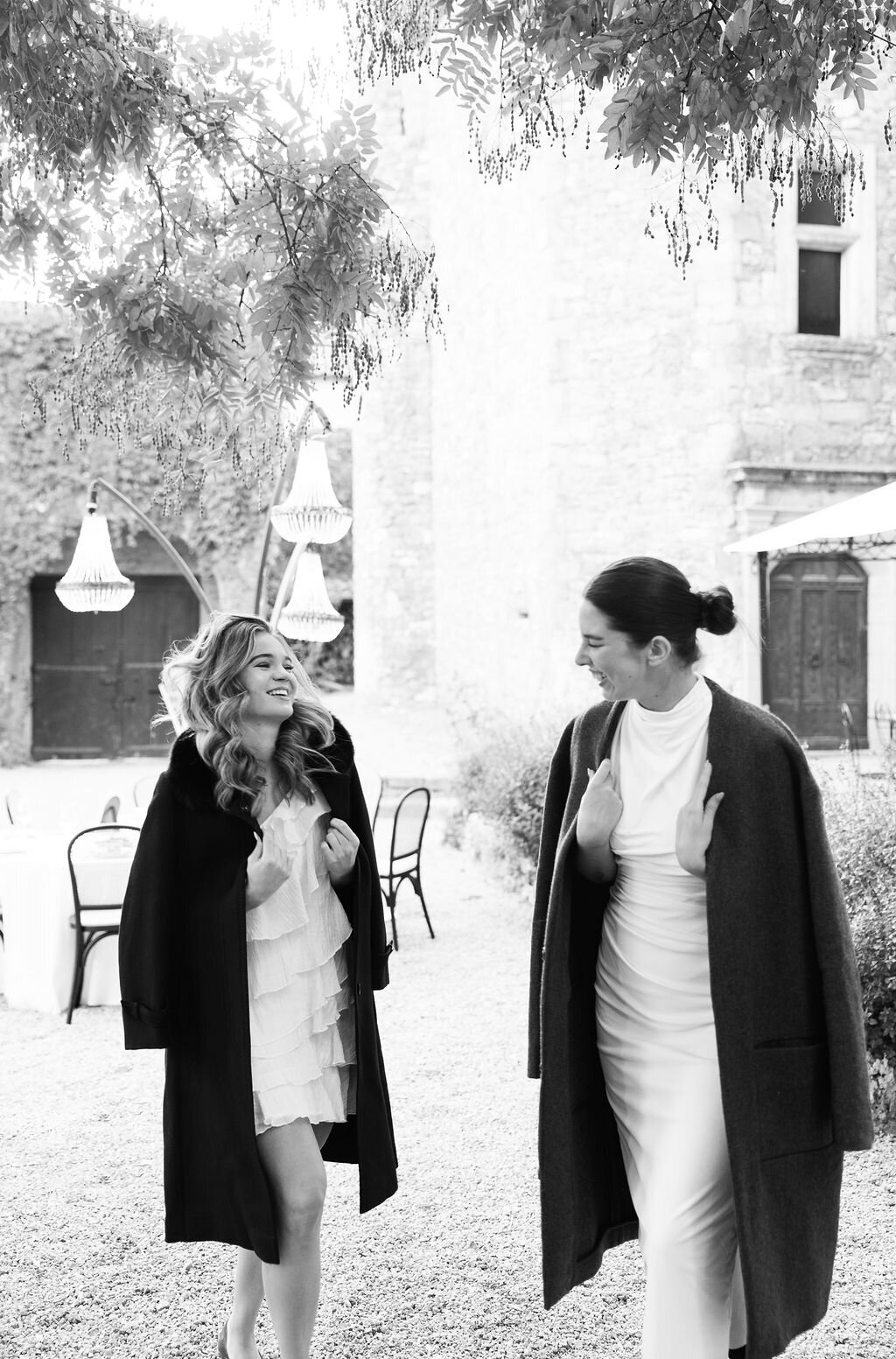 elegant-hanging-chandelier-wedding-france