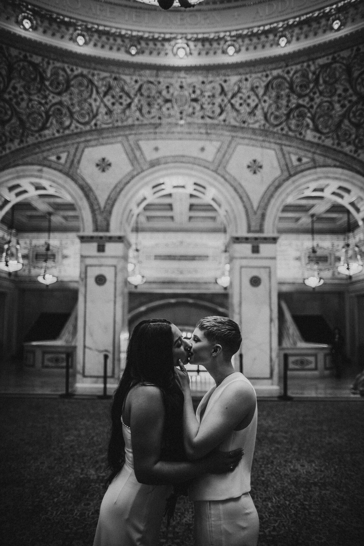 Garfield-Conservatory-Elopement-Chicago-Photographer-Queer-Affirming-26