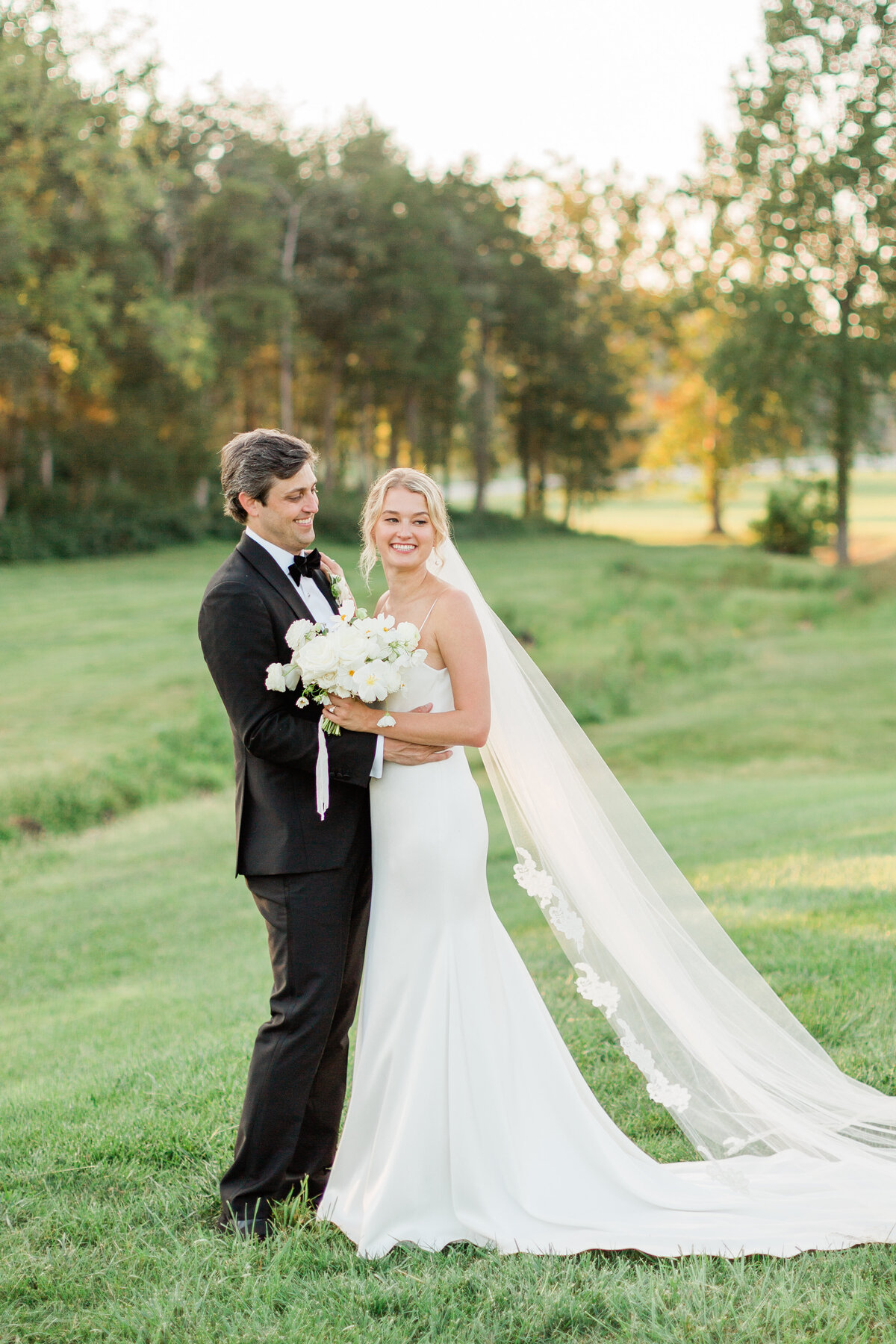 Matt&Carson-CastleHillCider-Charlottesville-Wedding-KelseyMariePhotography-September2021-4203