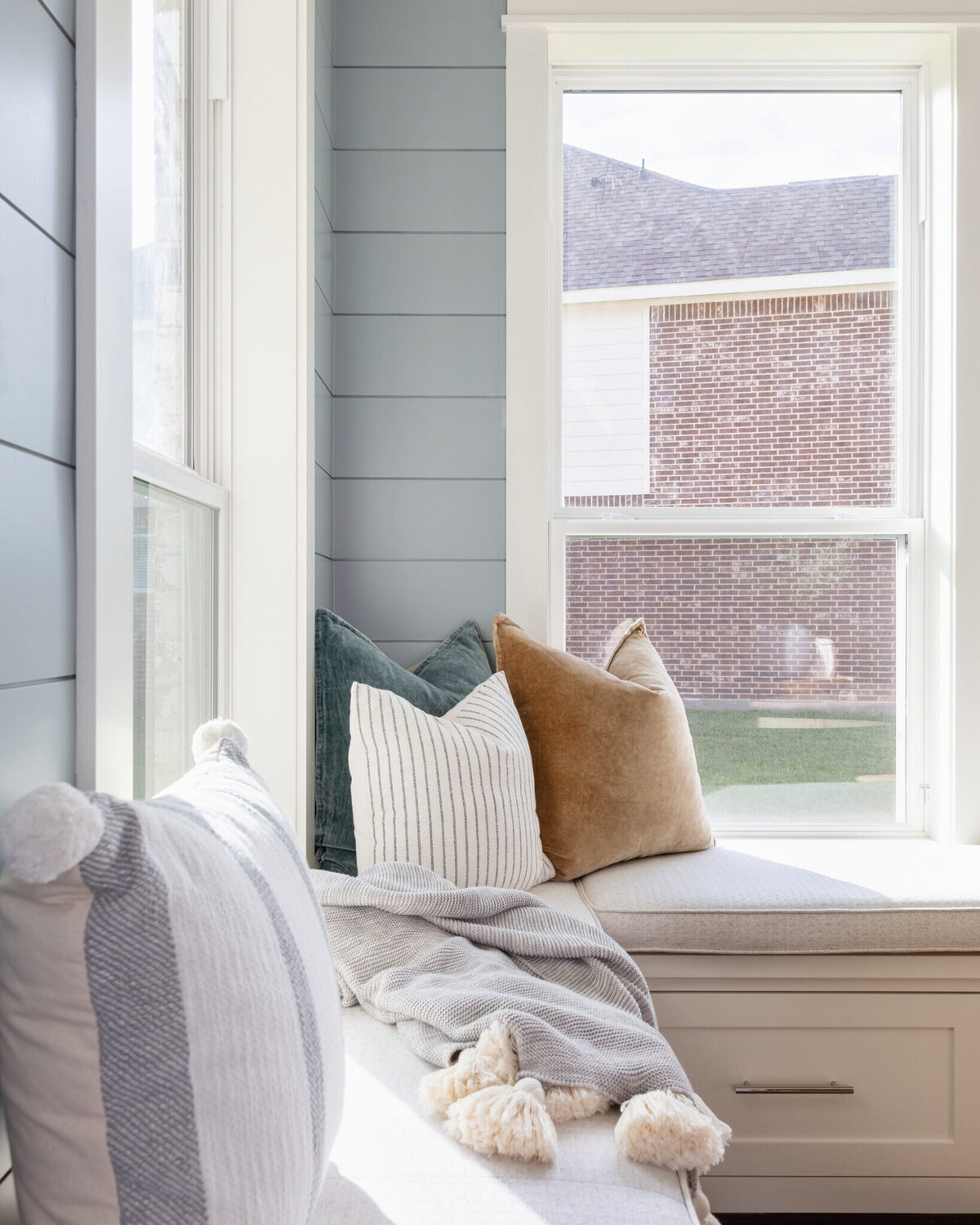 SilverMoonBreakfastNook_06-1638x2048