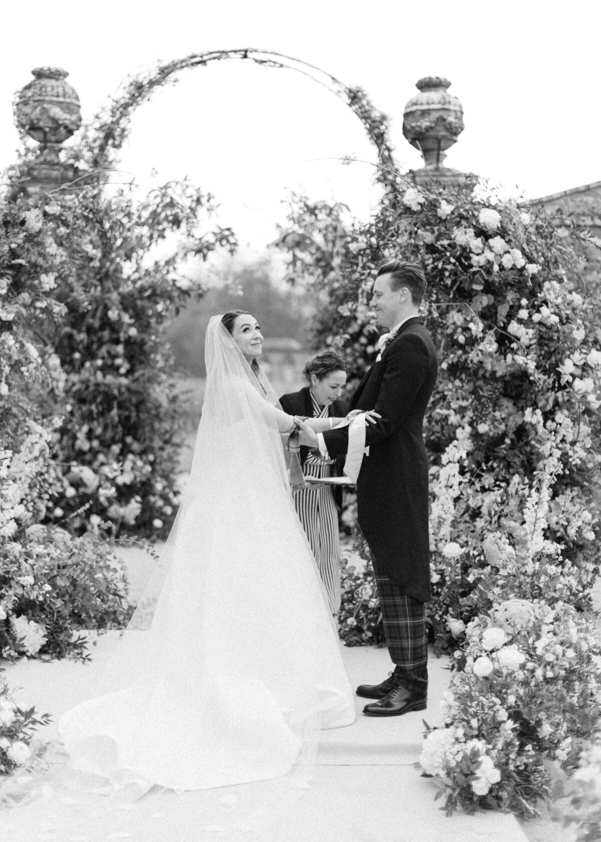 Corrie-Wilf-Wedding-Yester-Estate-Chloe-Winstanley-Photography-357