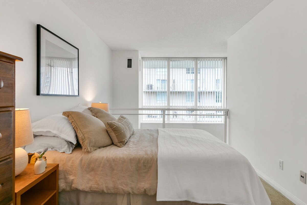 30-web-or-mls-26_002_Primary Bedroom