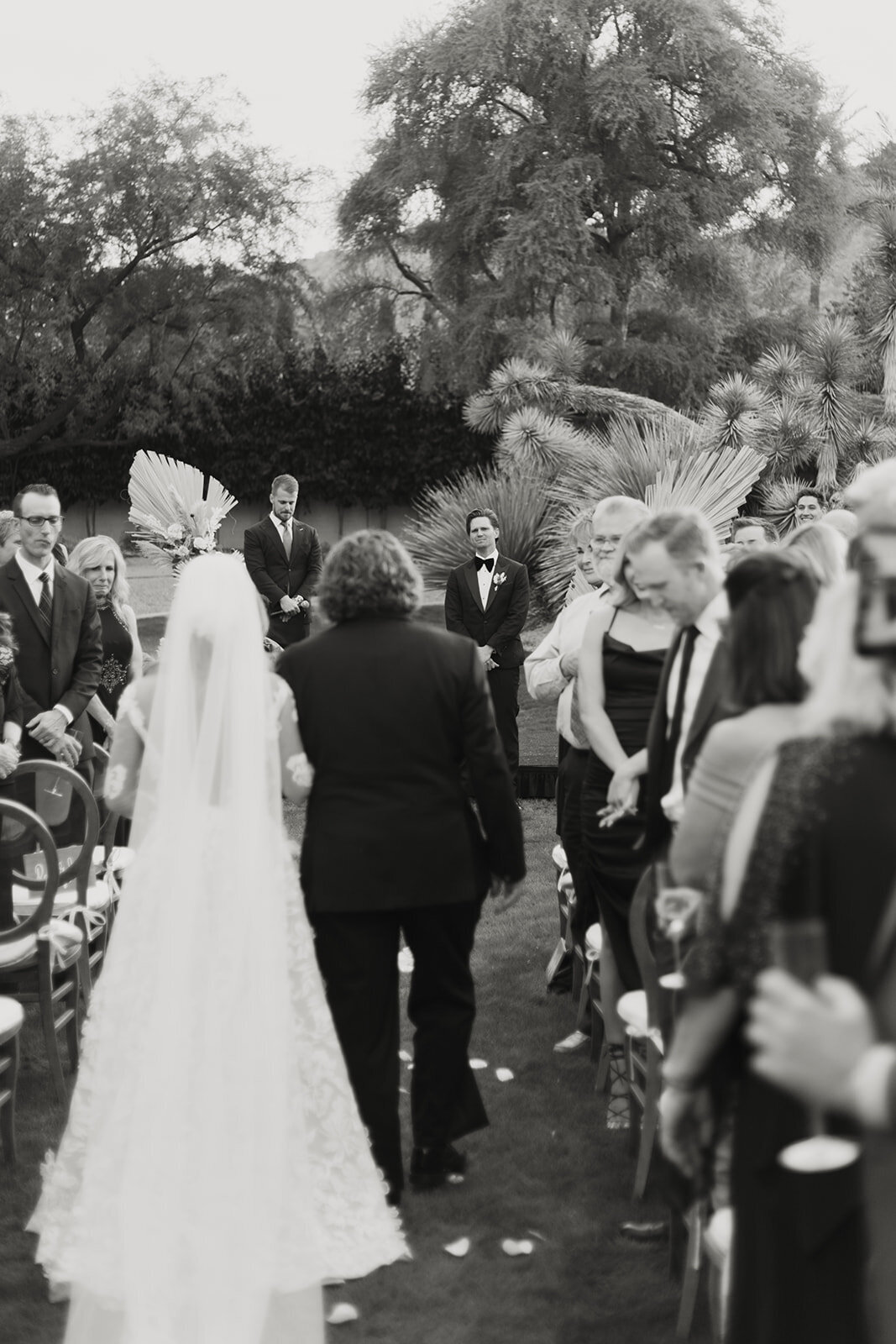EMILY VANDEHEY PHOTOGRAPHY -- Arizona Wedding Photographer -- Paradise Valley_ Arizona Wedding -- Haley + Ryan -- CEREMONY-61