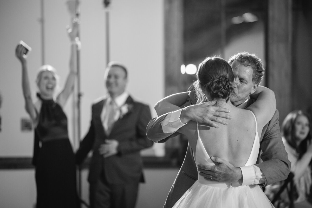 sarah-oberheim-photography-best-st-louis-wedding-photographer-near-me-silver-oaks-chateau-wedding-photographer28