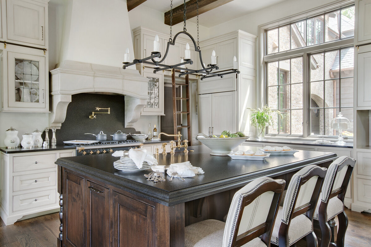 Panageries Residential Interior Design | Traditional Mountain Roost Kitchen Island