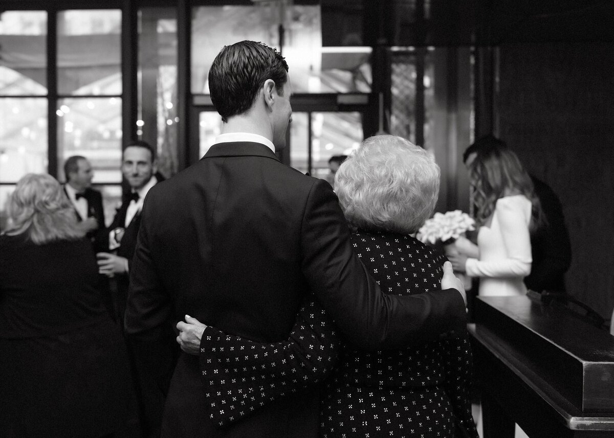 Bryant_Park_Grill_Wedding_NYC_LevKuperman_45