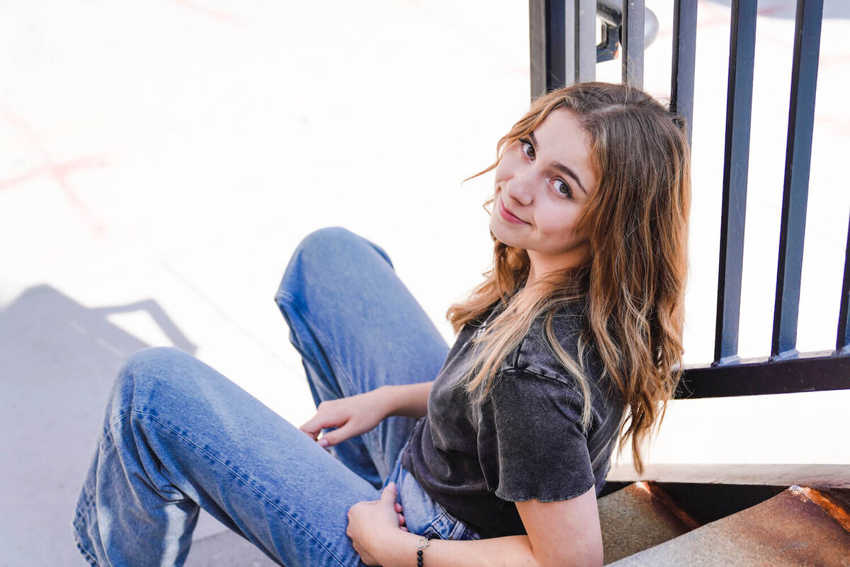 denver photography senior pictures - girl sitting on steps