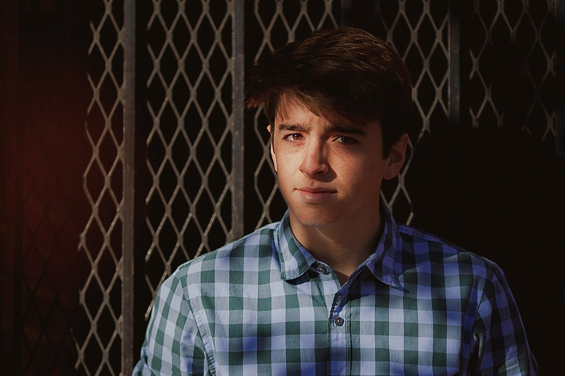 14baltimore-highschool-senior-guy-street-urban-fashion-fall
