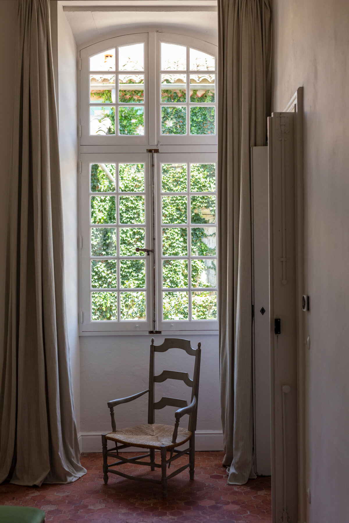 SUITE1_094