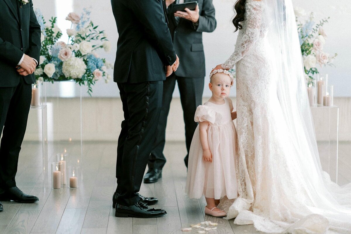 W9-Wedding-Photos-The-Pearle-Burlington-Lake-Ontario-Stephen-and-Oksana-2024-09-29-2500px-1125