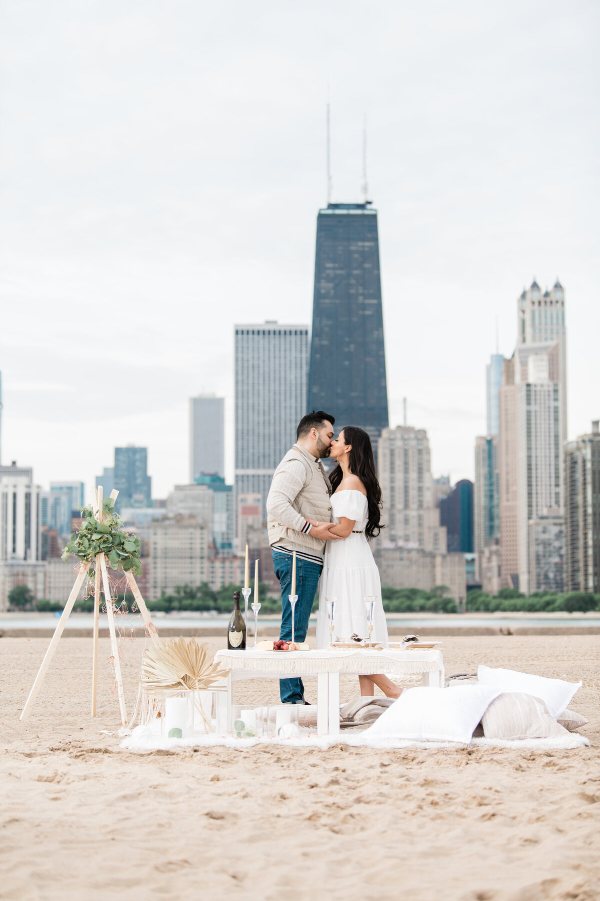 jessica and sean chicago beach and city engagement final-56