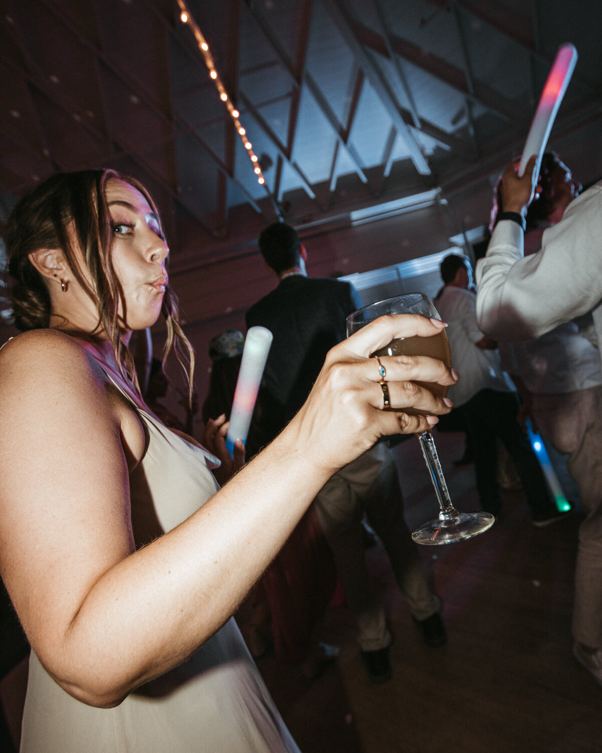 Wedding-Guests-Dancing-2