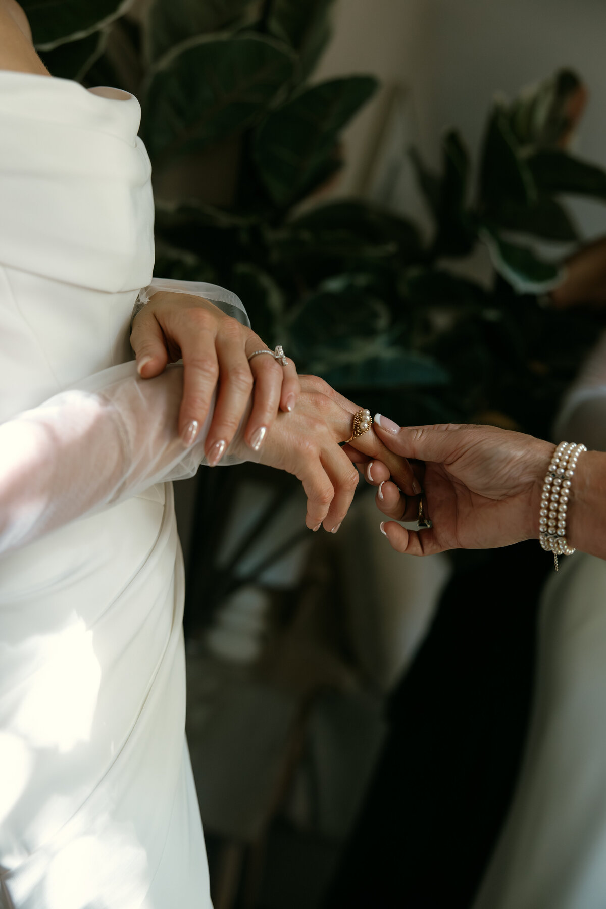 Abigail Anne Photography Storytelling Wedding Photographer in Colorado and Chicago — Wedding Photo 2