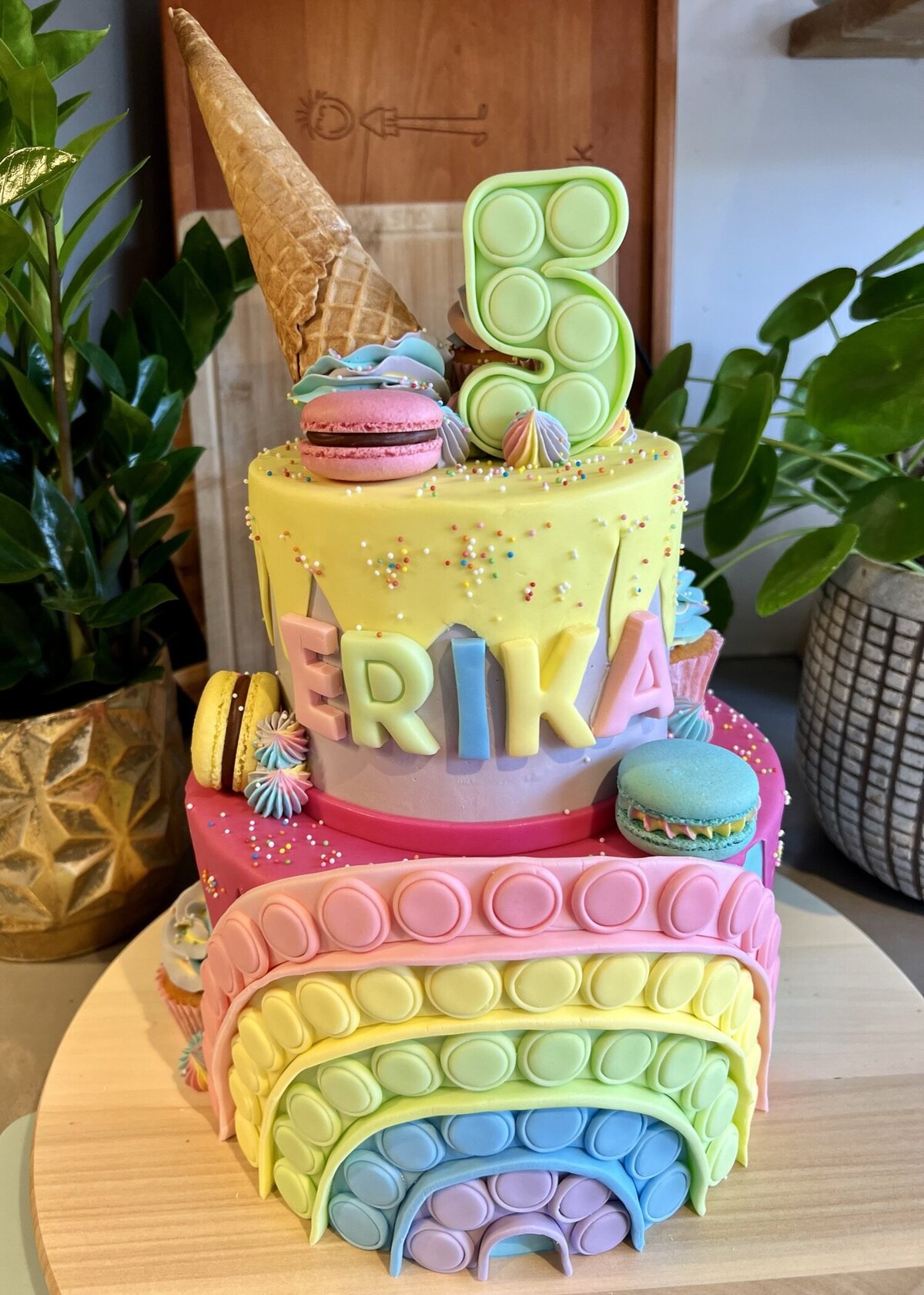 OLaLa Cakes & Cupcakes