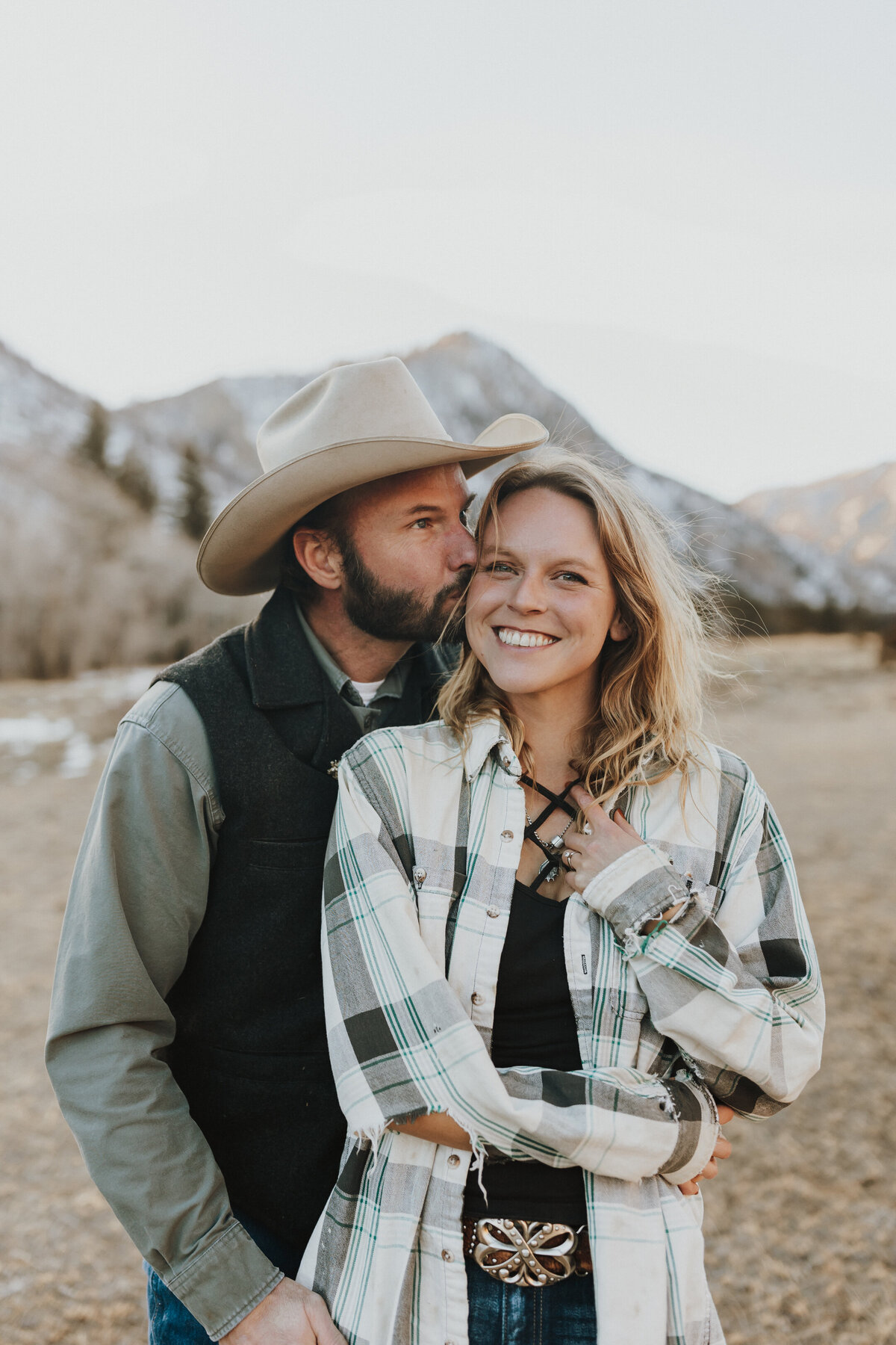 fort-collins-colorado-engagement-session-photographer-in-the-poudre-canyon-near-bellvue-next-to-the-poudre-river-8