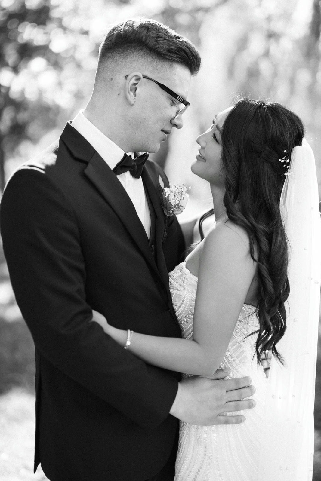 W11-Wedding-Photos-Caledon-Valley-Estate-Eleanor-and-Michael-2024-11-02-2500px-1083