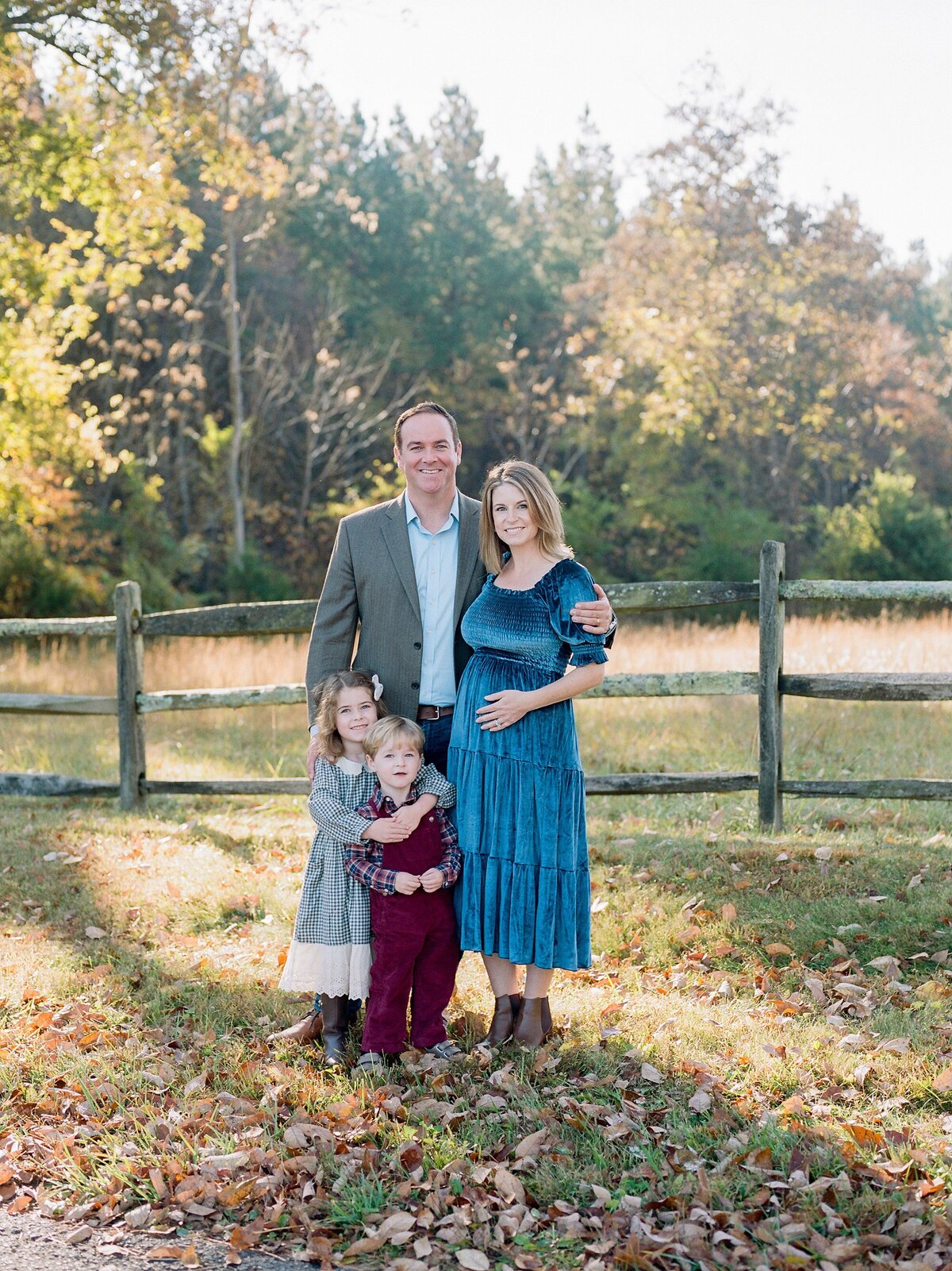 james-monroe-highland-fall-maternity-photos-amy-nicole-photography-0002