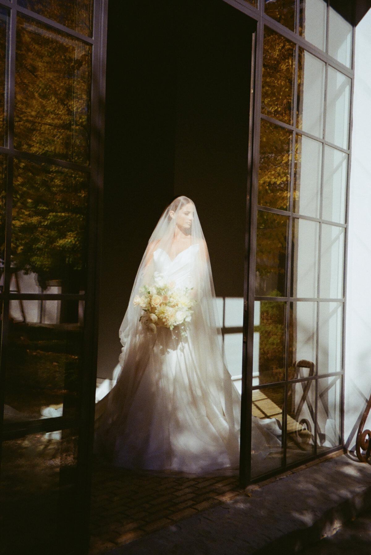 Tuxedo Park_ NY - Luxury Wedding Styled Shoot - Editorial Bridal Film 009