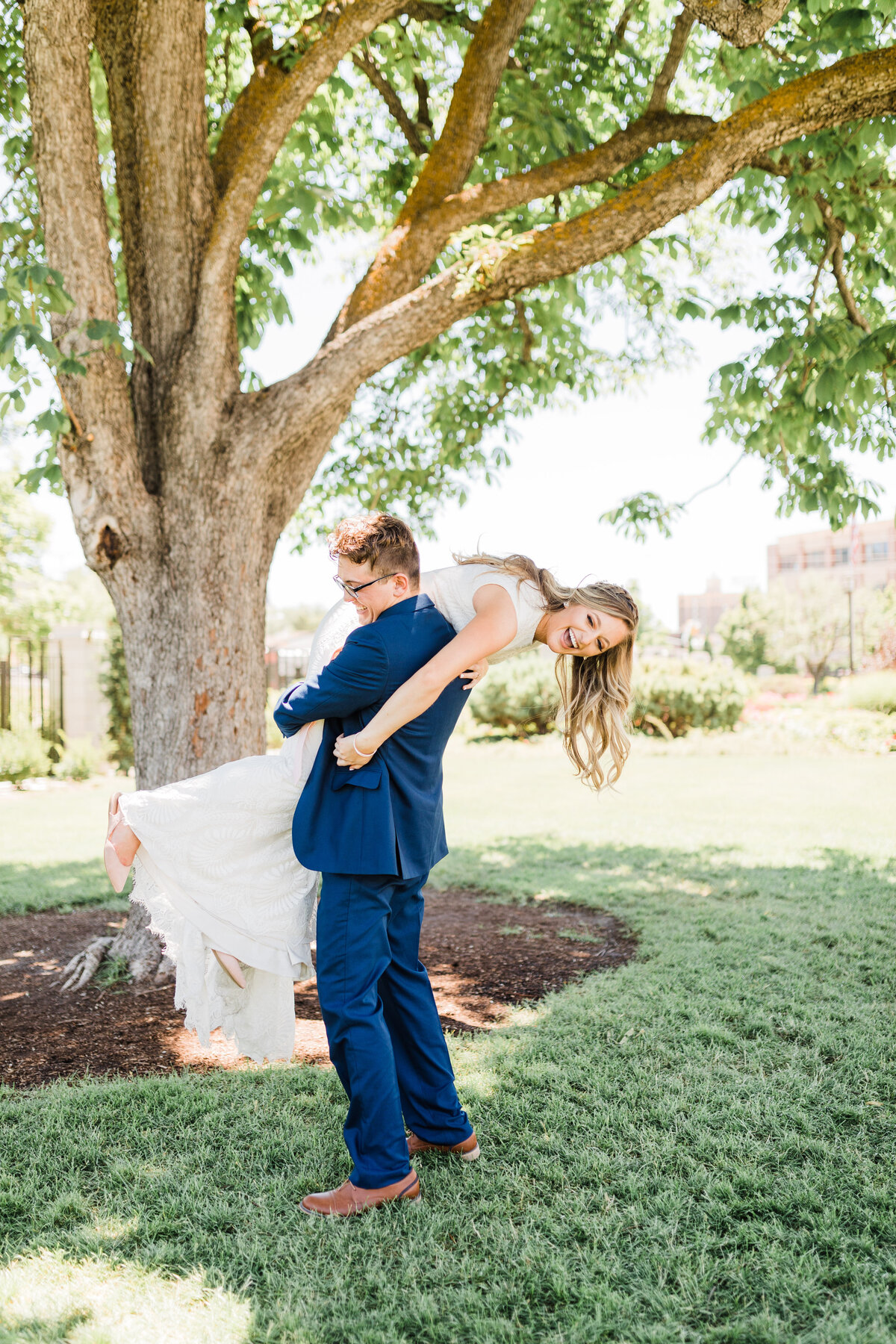 Photography-by-Tasha-Rose-Ogden-Utah-LDS-Temple-Bride-and-groom