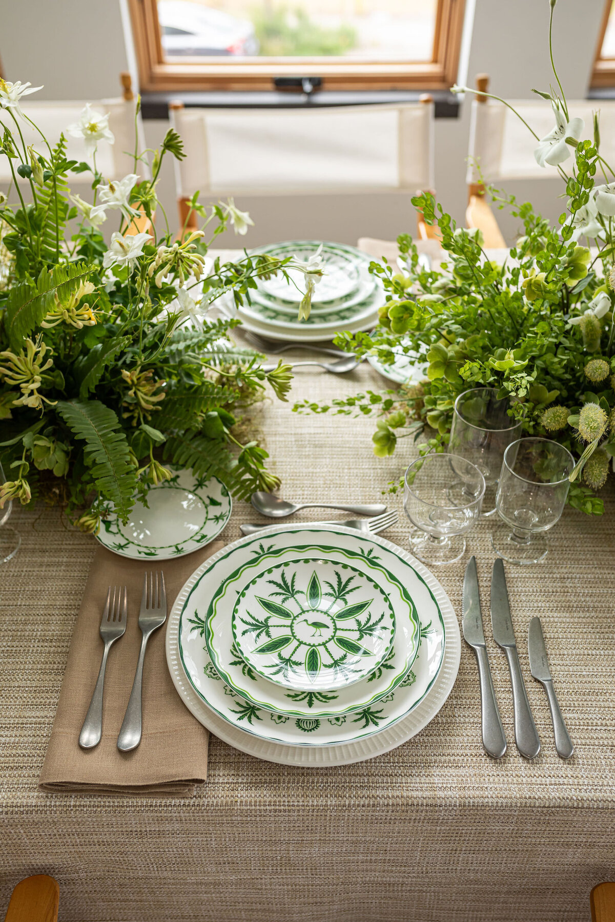 Portland, Oregon event rentals, specializing in tabletop glassware, dishware, and flatware - 4