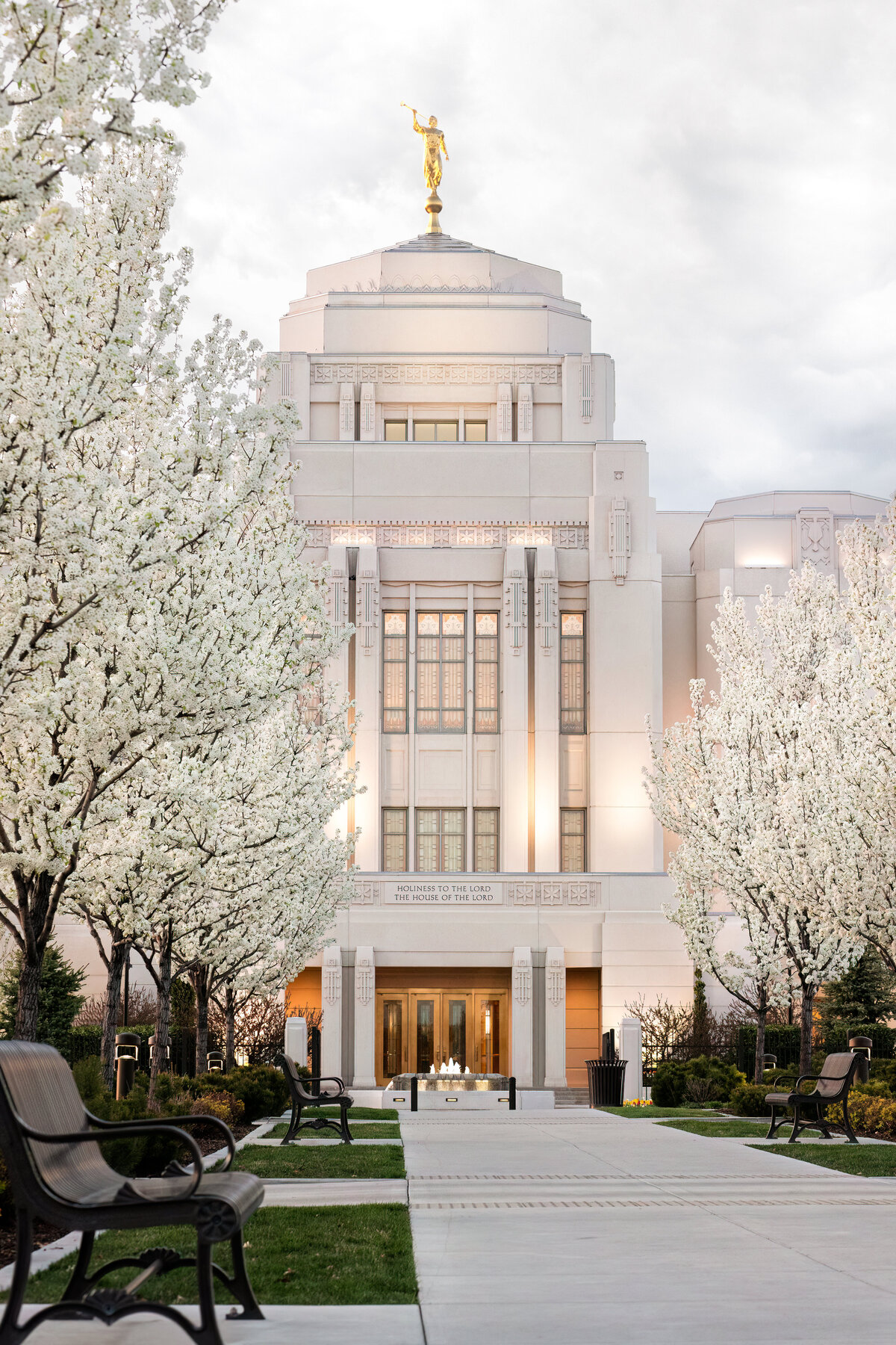 2023-04-28-Y3A1522-meridian-idaho-temple
