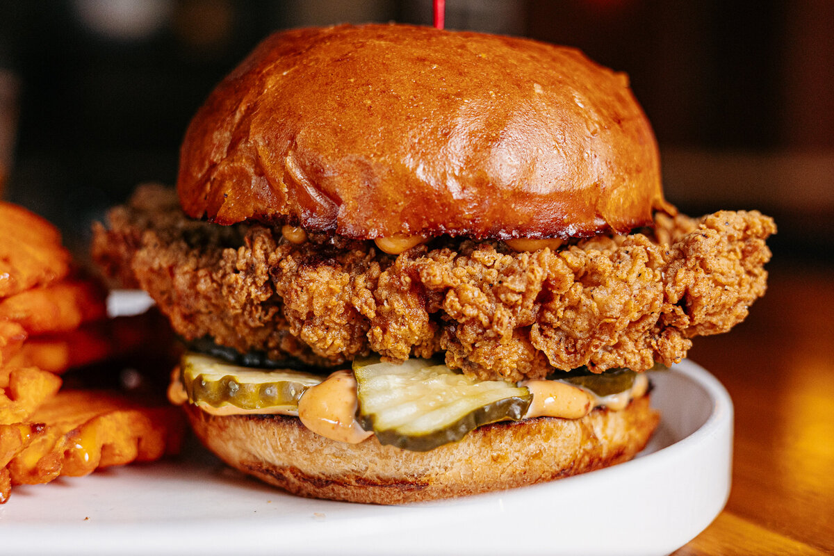 A close up photo of a Fried Chicken Sandwich.