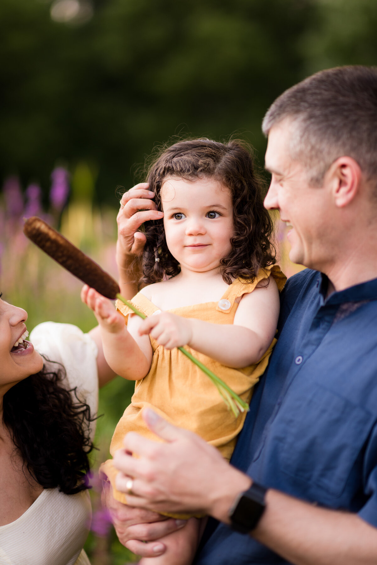 Boston-family-photographer-bella-wang-photography-Lifestyle-session-outdoor-wildflower-43