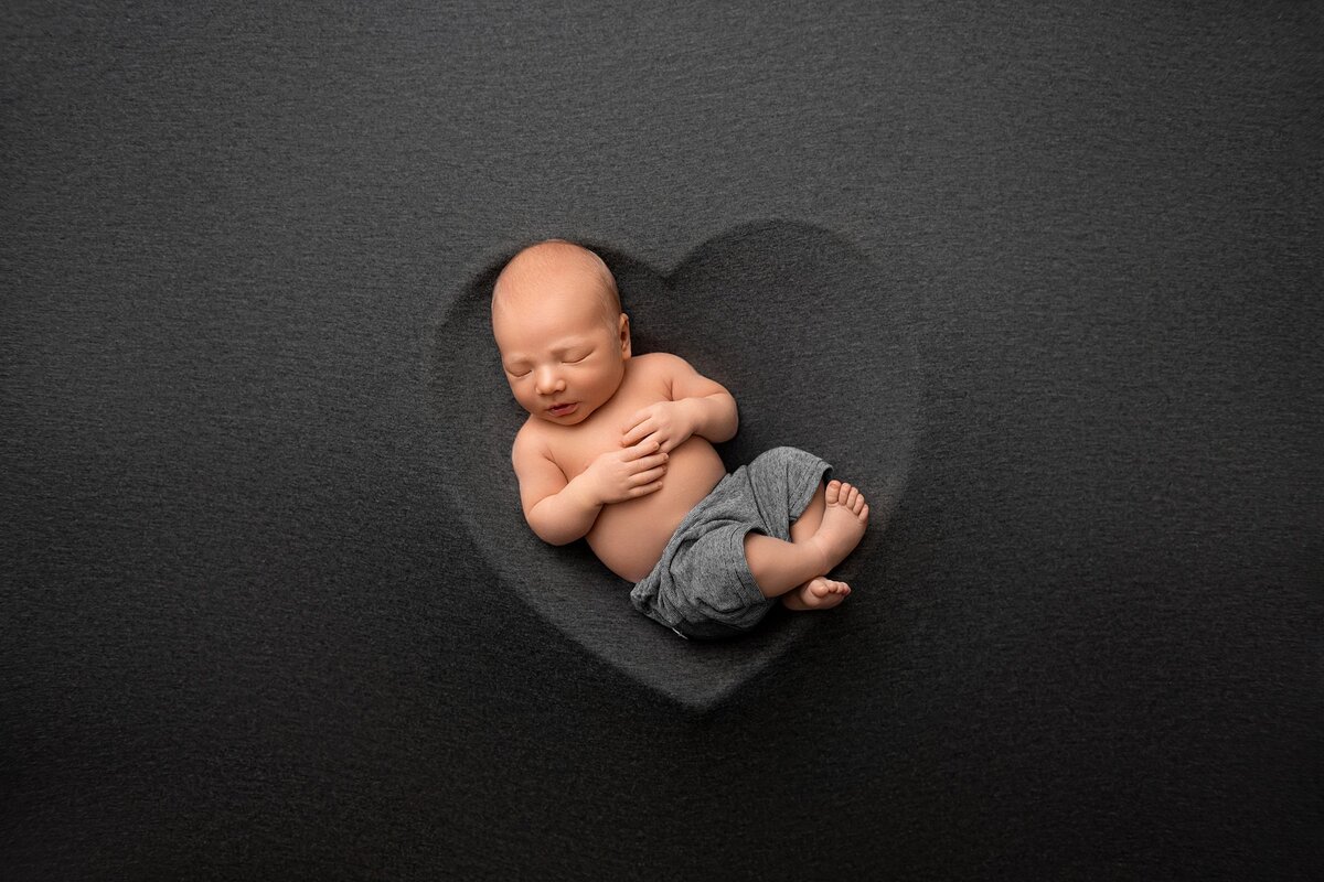 07_24_2024_JamieHuntNewborn-studio-192_WEB