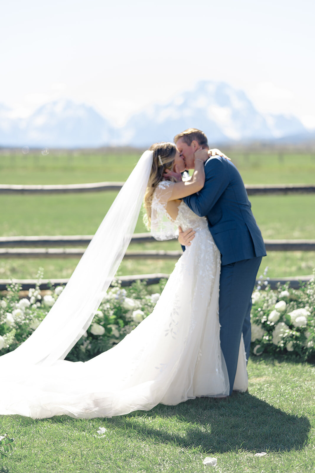 Diamond-cross-ranch-wedding-J-NFoxtails-photography-093