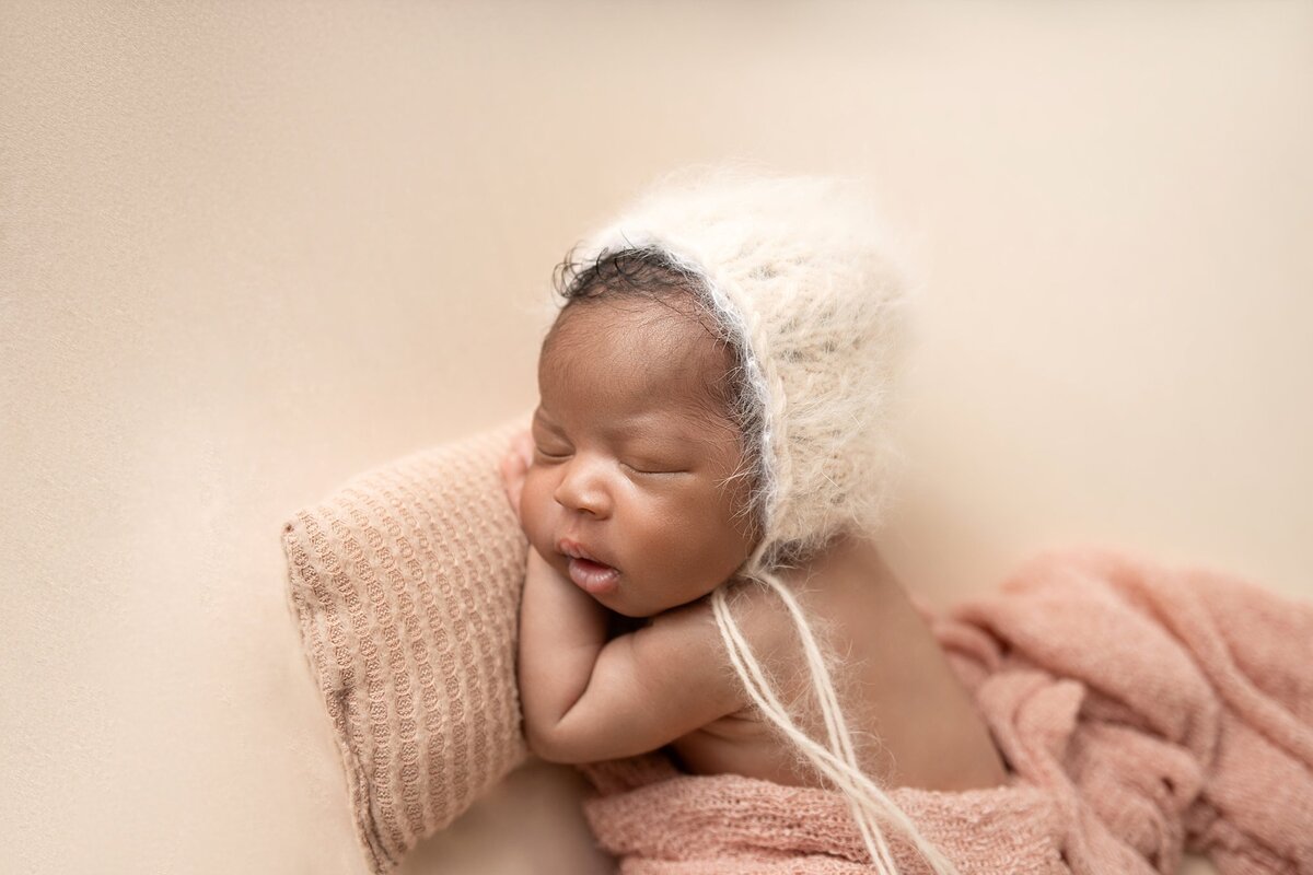 06_11_2024_LillianNewborn-studio-114_WEB