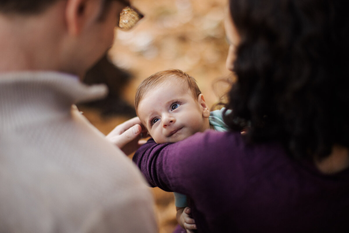 candid-natural-boston-newborn-family-photographer-zev-fisher-101