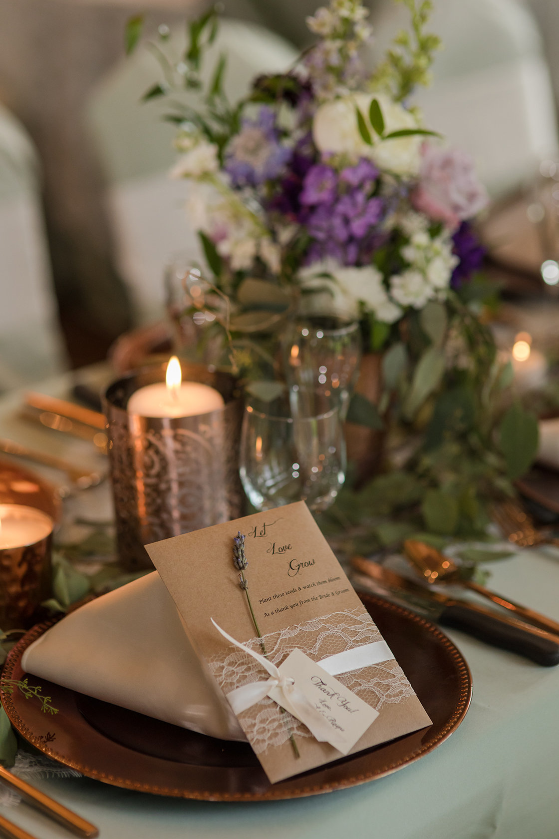 tablescape wedding with gift on plate