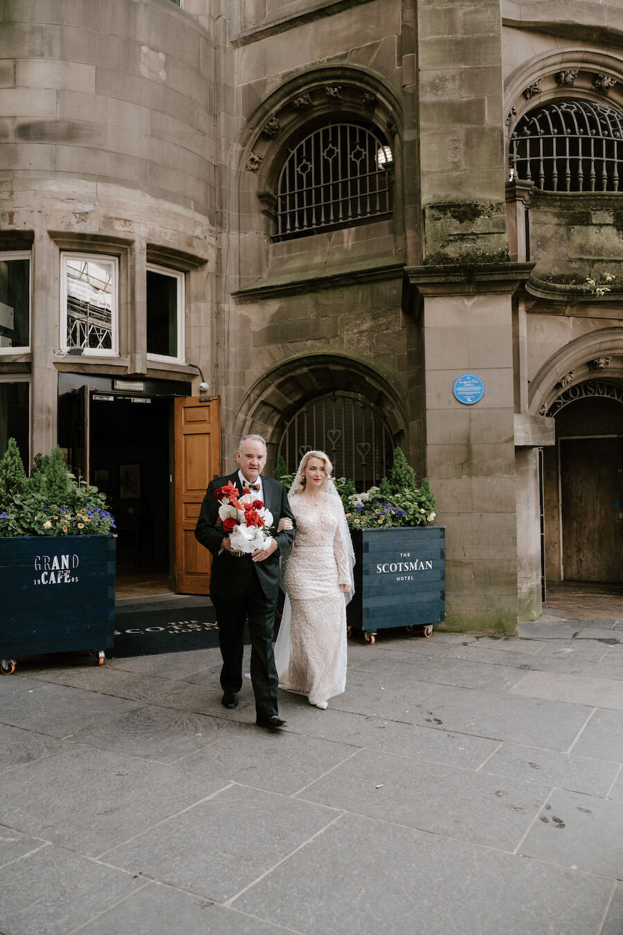 Nicola-Campbell-Timeless-Wedding-Photographer-Scotland-Edinburgh-Prestonfield-House-irgin Hotels-The-Scotsman-Mim&Alistair- 11.jpg
