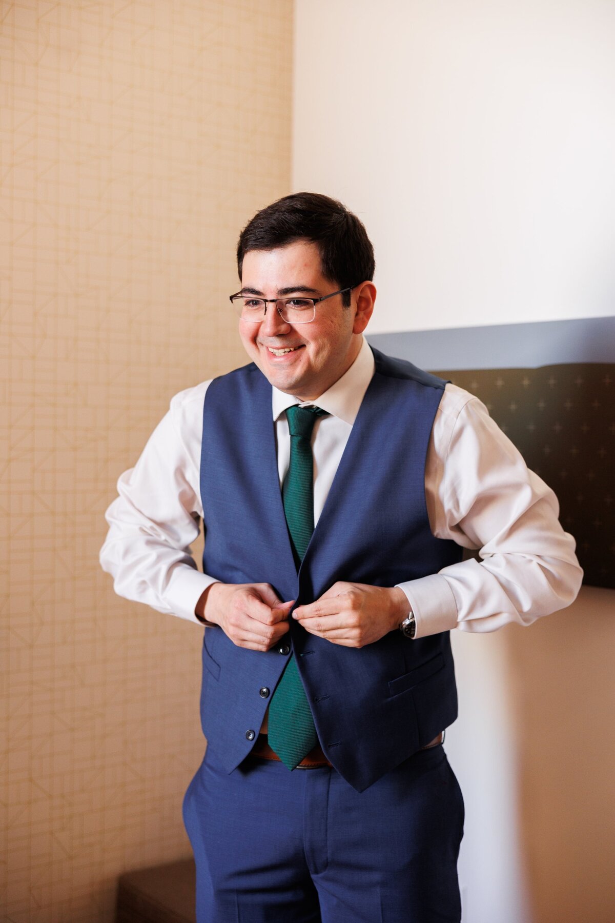04-grand-rapids-city-flats-hotel-wedding