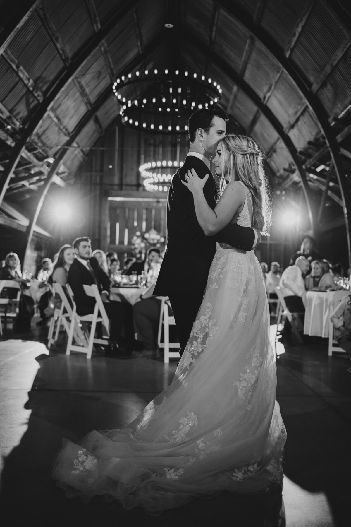 mooncrest_media-emily-isaac-wedding-2033